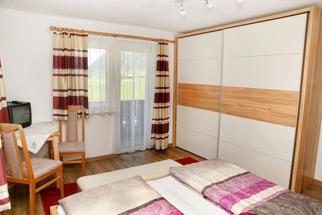 فندق Haus Gabriela إتيير الغرفة الصورة